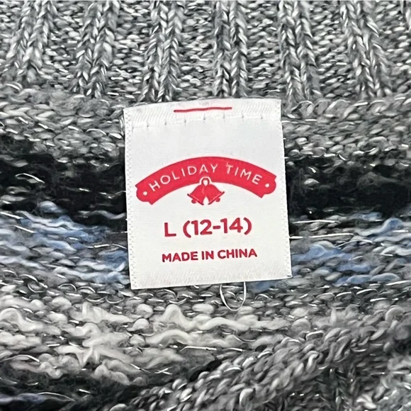 Penguin Sweater - Picture 4 of 5